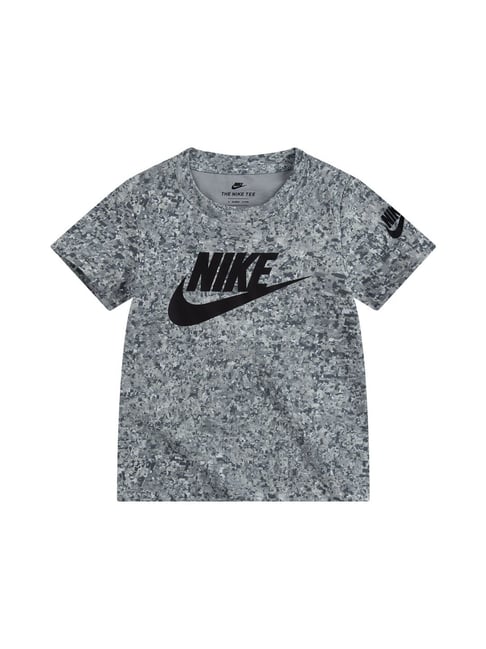 Nike boys clothes on sale