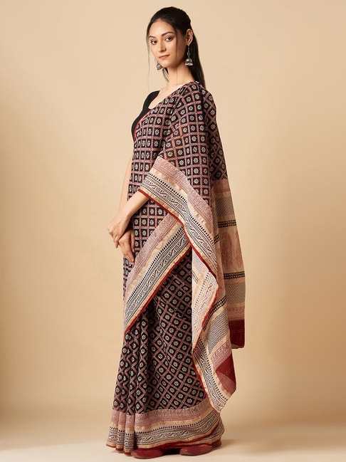 Fabindia Black & Red Printed Saree With Unstitched Blouse Price in India