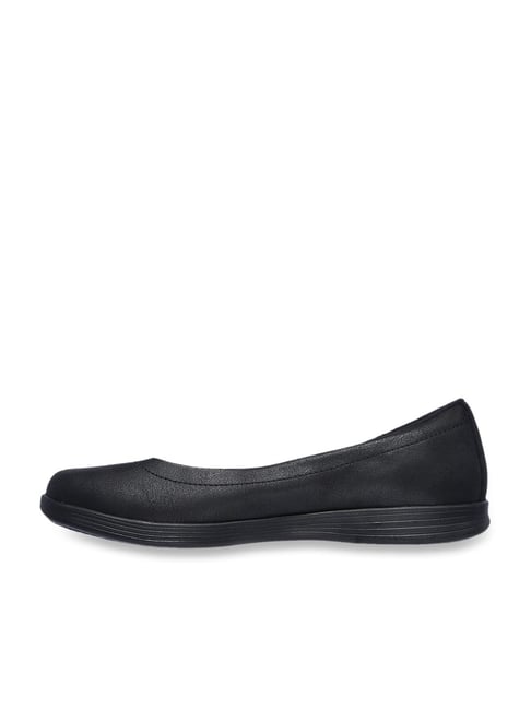 black skechers pumps