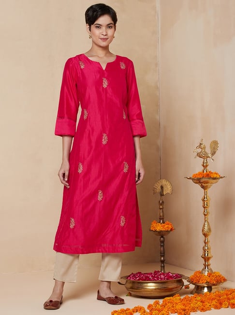 Fabindia Pink Embroidered Straight Kurta Price in India