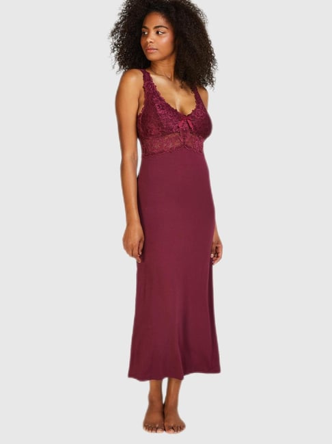 maroon night dress