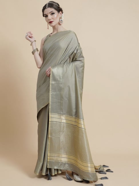 Aks Grey Saree With Unstitched Blouse Price in India