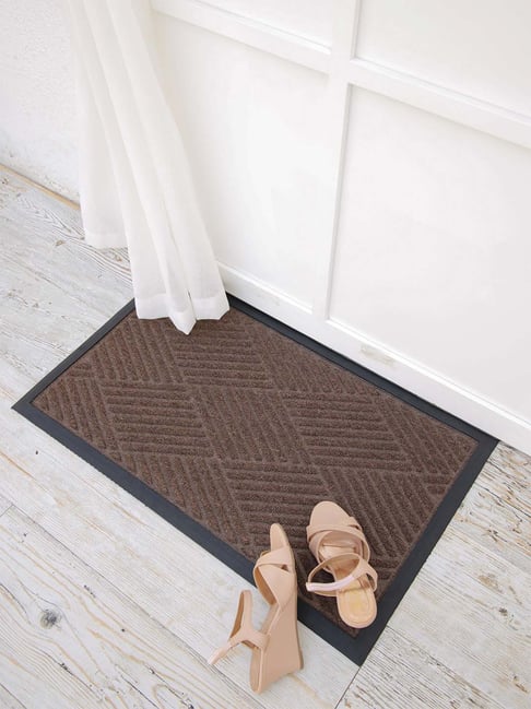 Ariana Dark Brown Microfibre Single Happy Feet Outdoor Door Mat - Set of 1