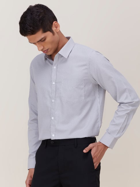 Westside Black and White Slim-Fit Shirt 