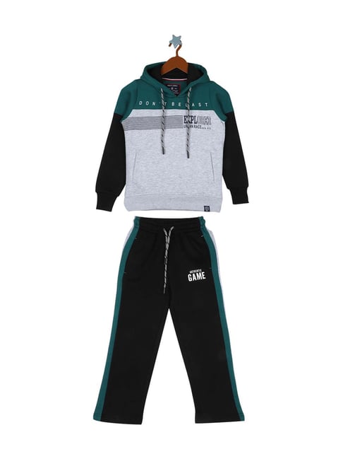 Washable Kids Sports Tracksuit at Best Price in Ludhiana | Fashion Zone