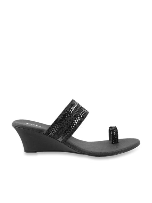 Mochi Women's Black Toe Ring Wedges Price in India