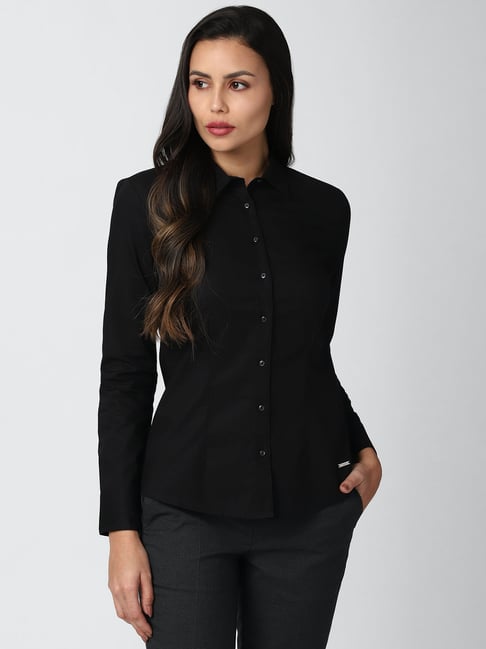 Van Heusen Black Regular Fit Shirt Price in India