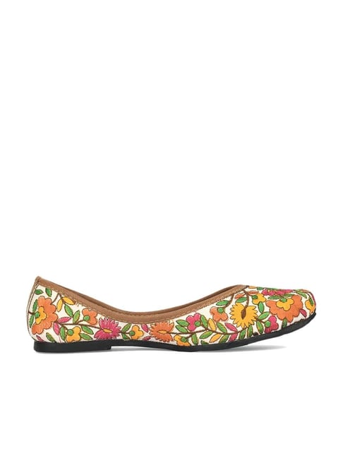 Desi Colour Women's Multicoloured Ethnic Juttis Price in India