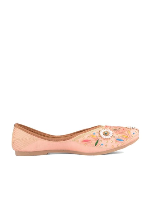 Desi Colour Women's Peach Ethnic Juttis Price in India