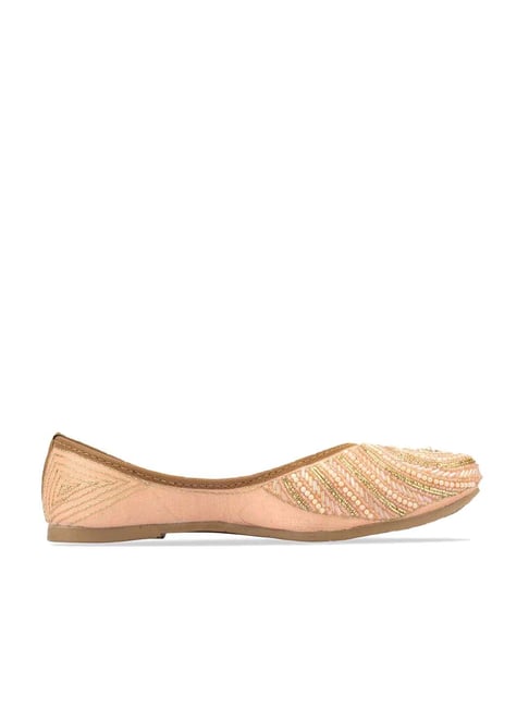 Desi Colour Women's Peach Ethnic Juttis Price in India