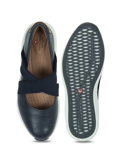 Clarks rio outlet cross