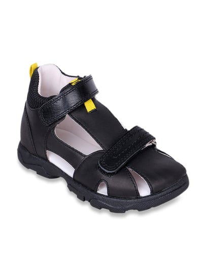 Red-black Kids Pu Red Black Sandals at Best Price in Sonipat | Yamuna  Footwear