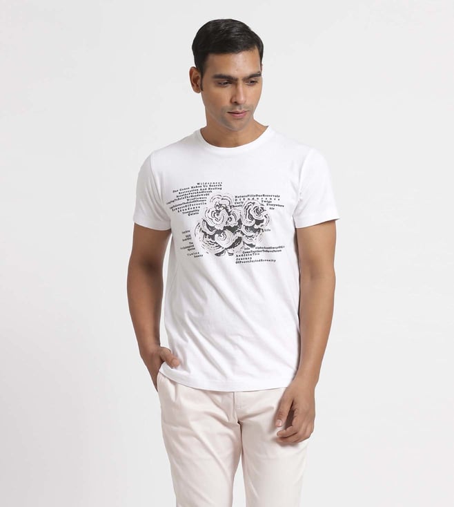 Buy Genes White with Black Cotton S/J Koru T-Shirt for Men Online @ Tata  CLiQ Luxury