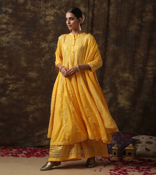 salwar suit for haldi