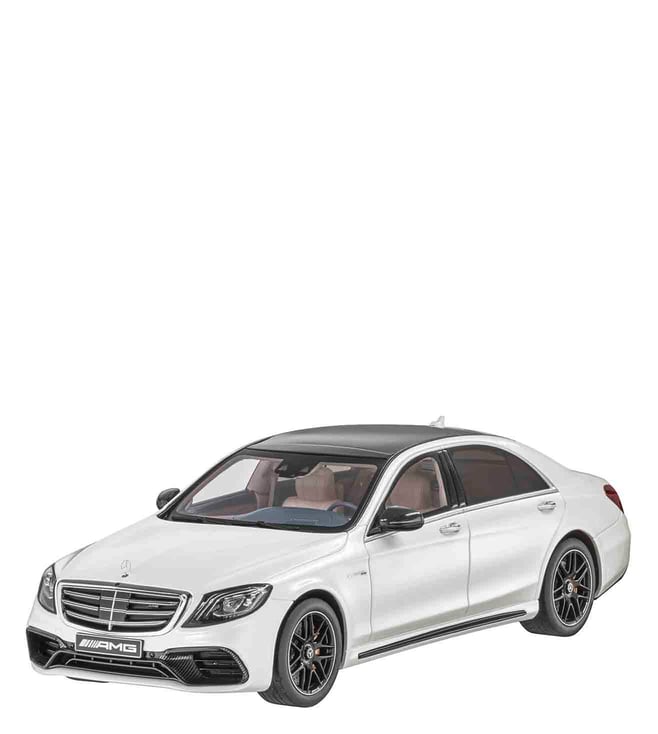 Buy Mercedes-AMG Black Large Weekend Bag Online @ Tata CLiQ Luxury