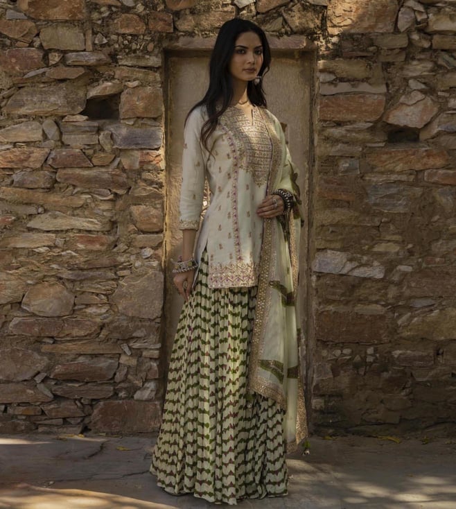 short kurti with palazzo for wedding