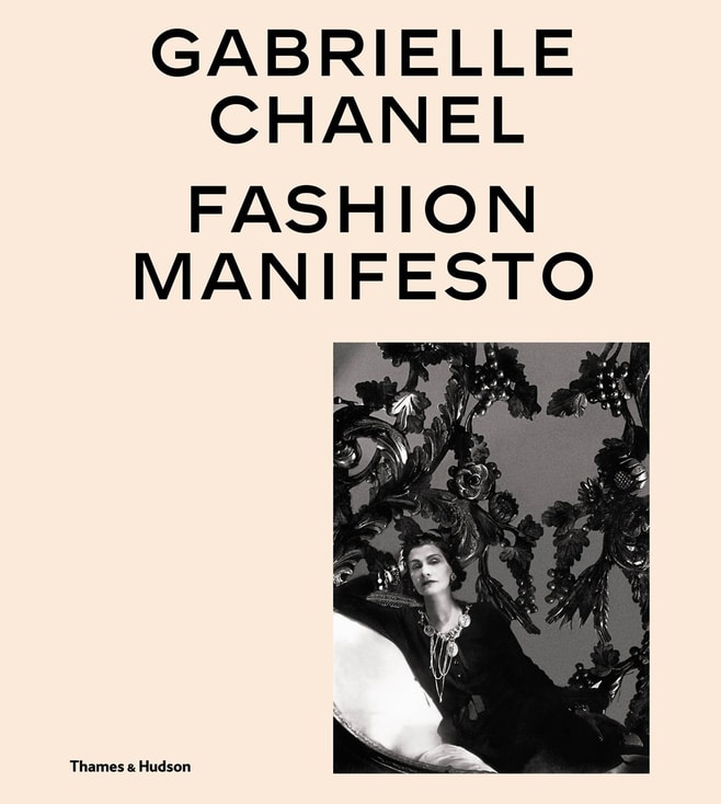 Buy Gabrielle Chanel Fashion Manifesto Miren Arzalluz Veronique Belloir  Online @ Tata CLiQ Luxury