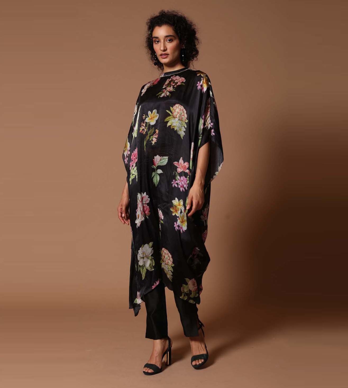 Buy Rohit Bal Print Satin Kaftan with Plain Black Chanderi Corset and  Trouser only at Tata CLiQ Luxury