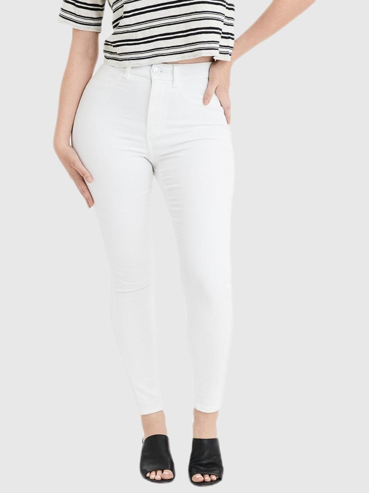 American Eagle Skinny High Rise Jeggings Review  THE JEANS BLOG