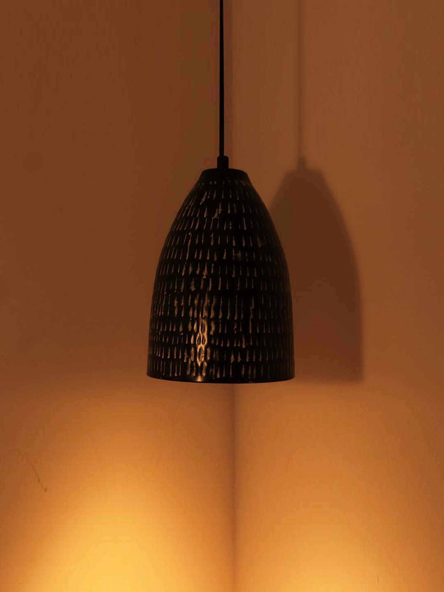 Buy ExclusiveLane Divine Ebony Black Iron Pendant Lamp - Set of 1 at Best  Price @ Tata CLiQ