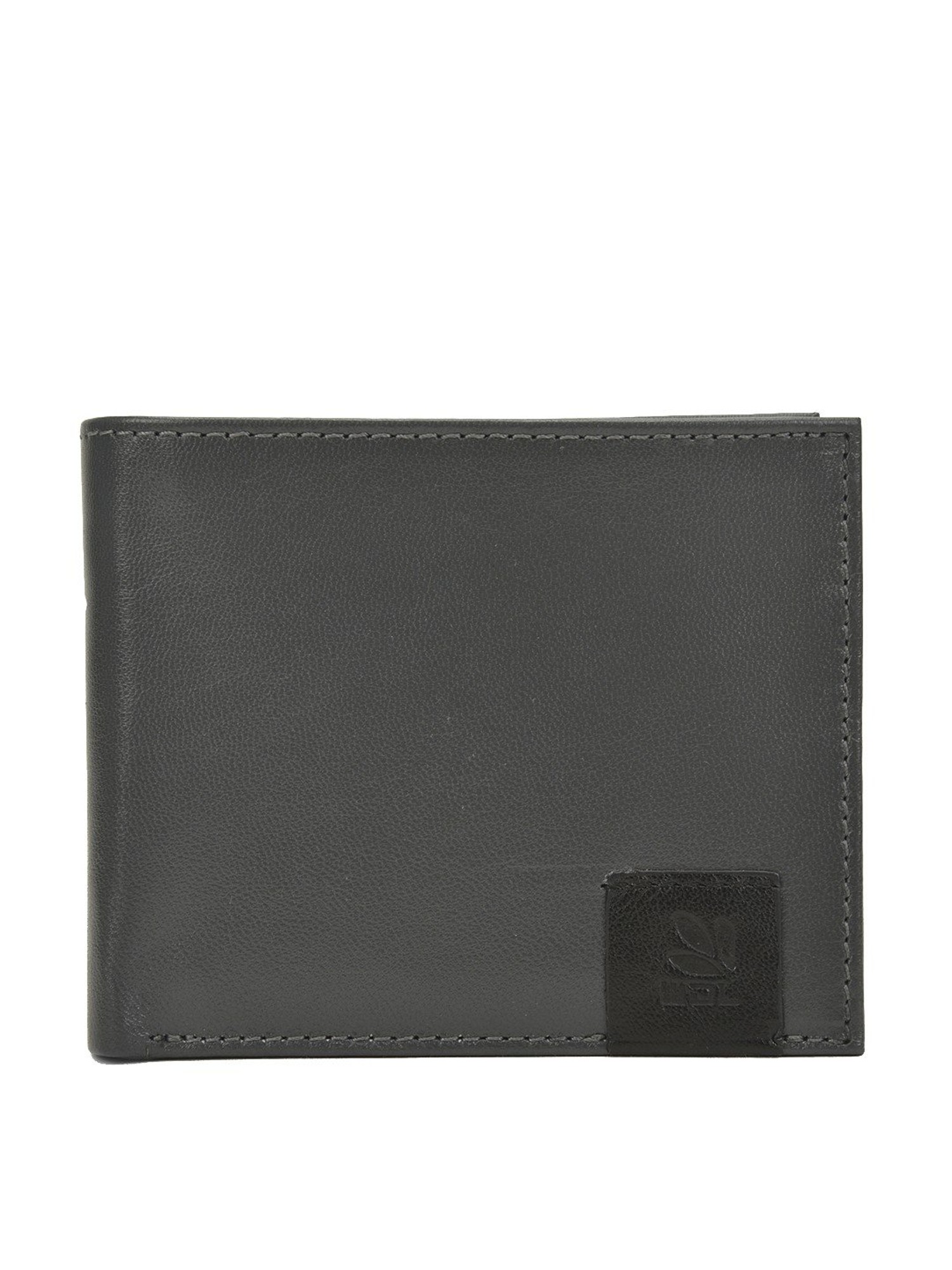 Buy Woodland Men Formal Brown Genuine Leather Wallet online | Looksgud.in