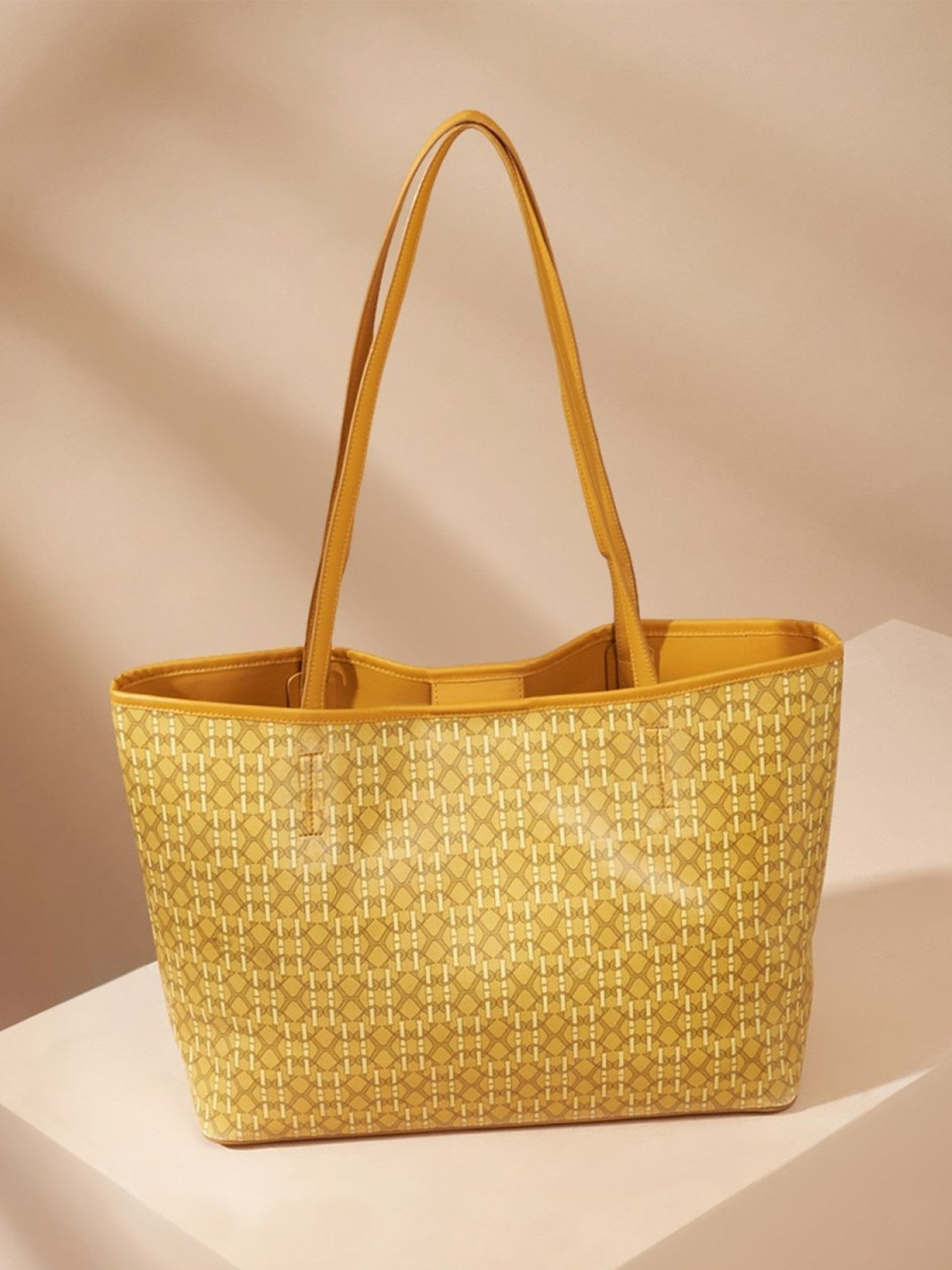 Blair Brown Monogram Design Tote Bag With Pouch: Buy Blair Brown Monogram  Design Tote Bag With Pouch Online at Best Price in India