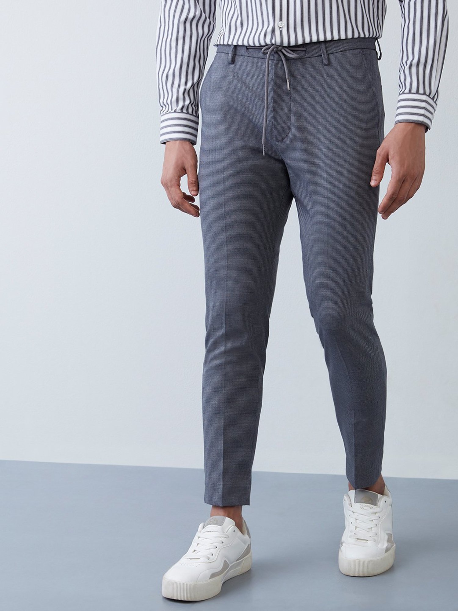 Buy WES Formals by Westside Black Carrot Fit Trousers for Men Online  Tata  CLiQ