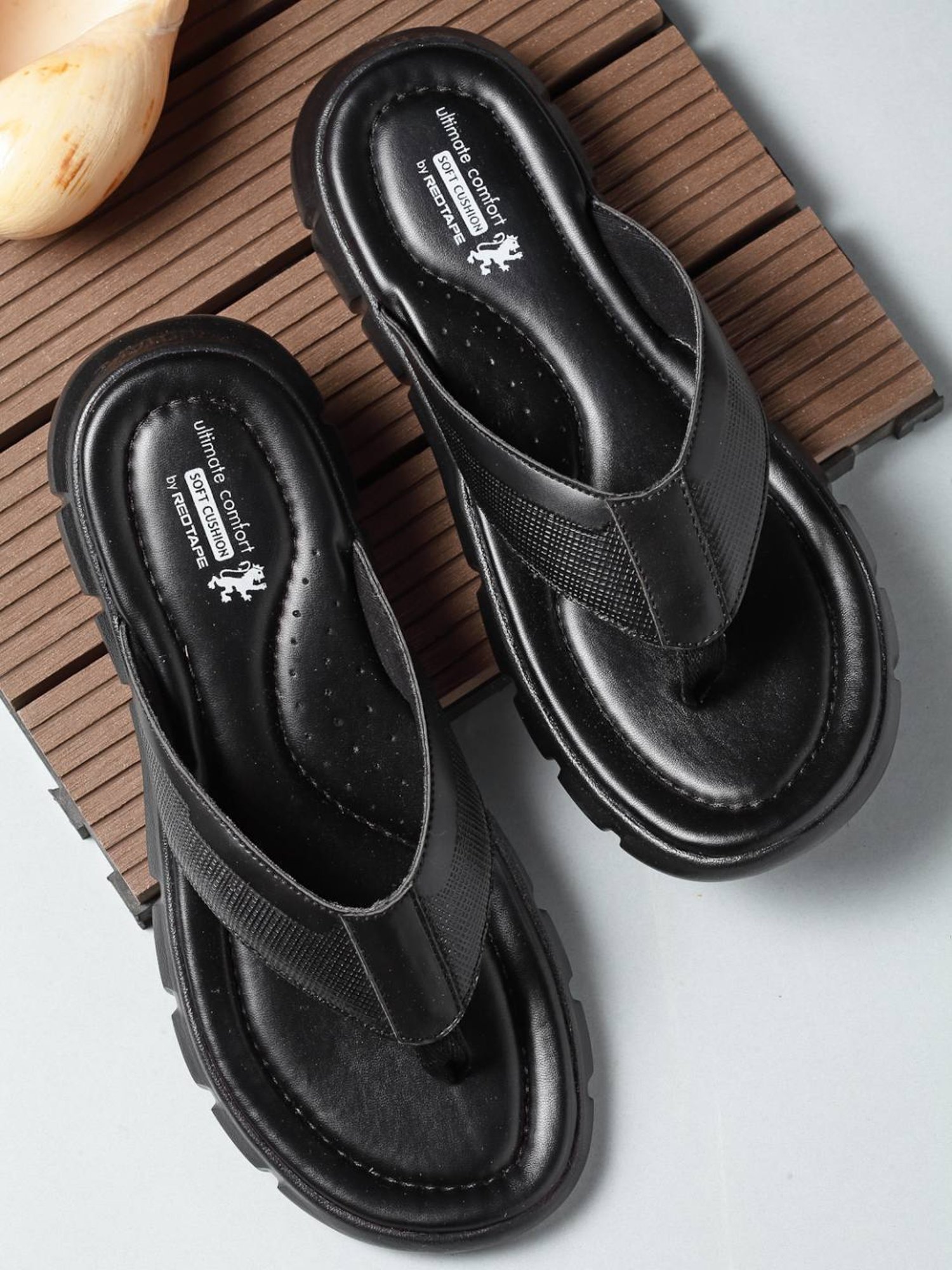 Luxury Designer Red Tape Leather Slippers With Brand Logo Casual, Loose  Fitting, And Stylish For Swimming Pools And Beach From Designershoes66,  $28.95 | DHgate.Com