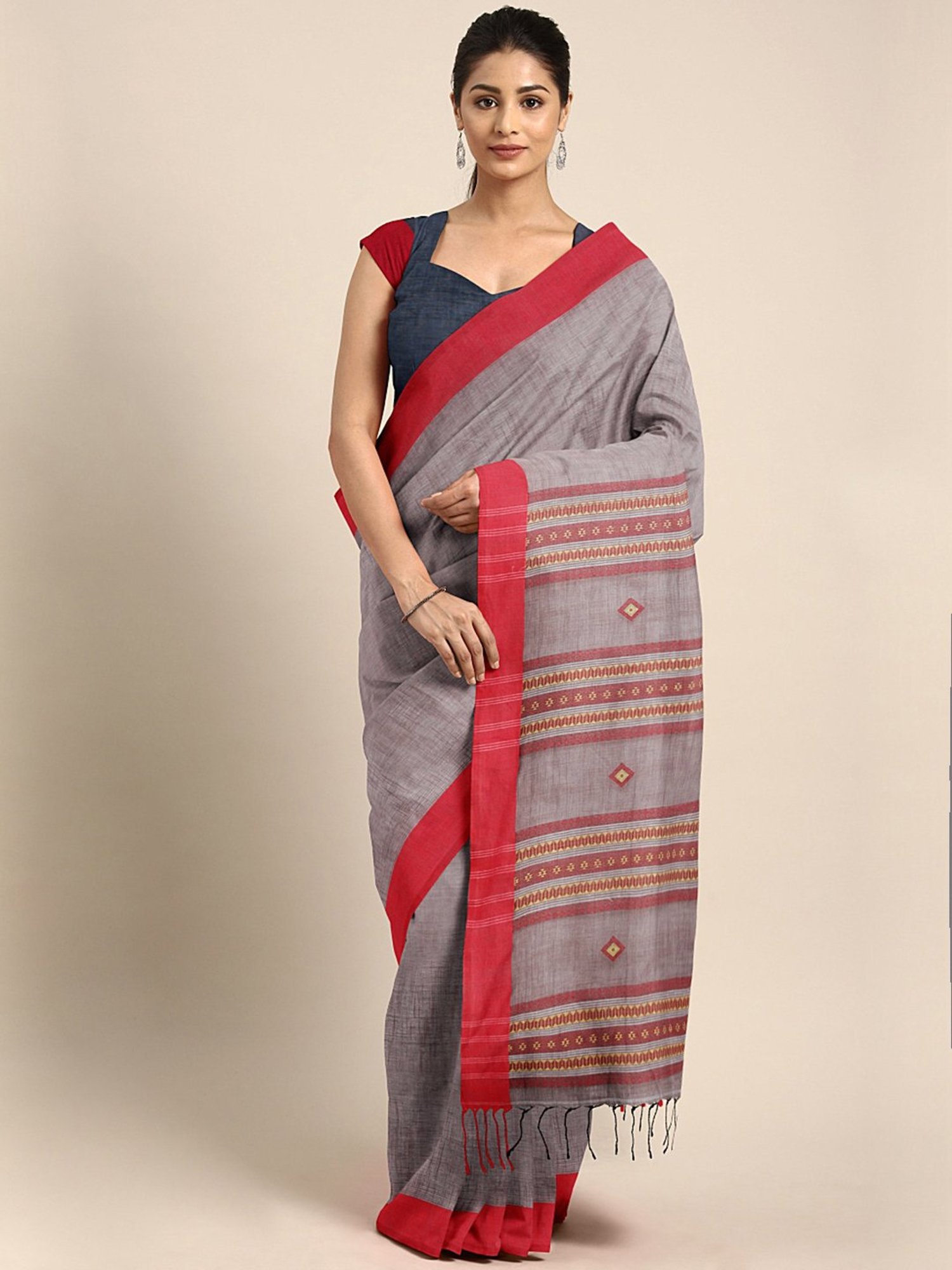 Buy online Contrast Bordered Paithani Saree With Blouse from ethnic wear  for Women by Catchy Forever for ₹1949 at 76% off | 2024 Limeroad.com