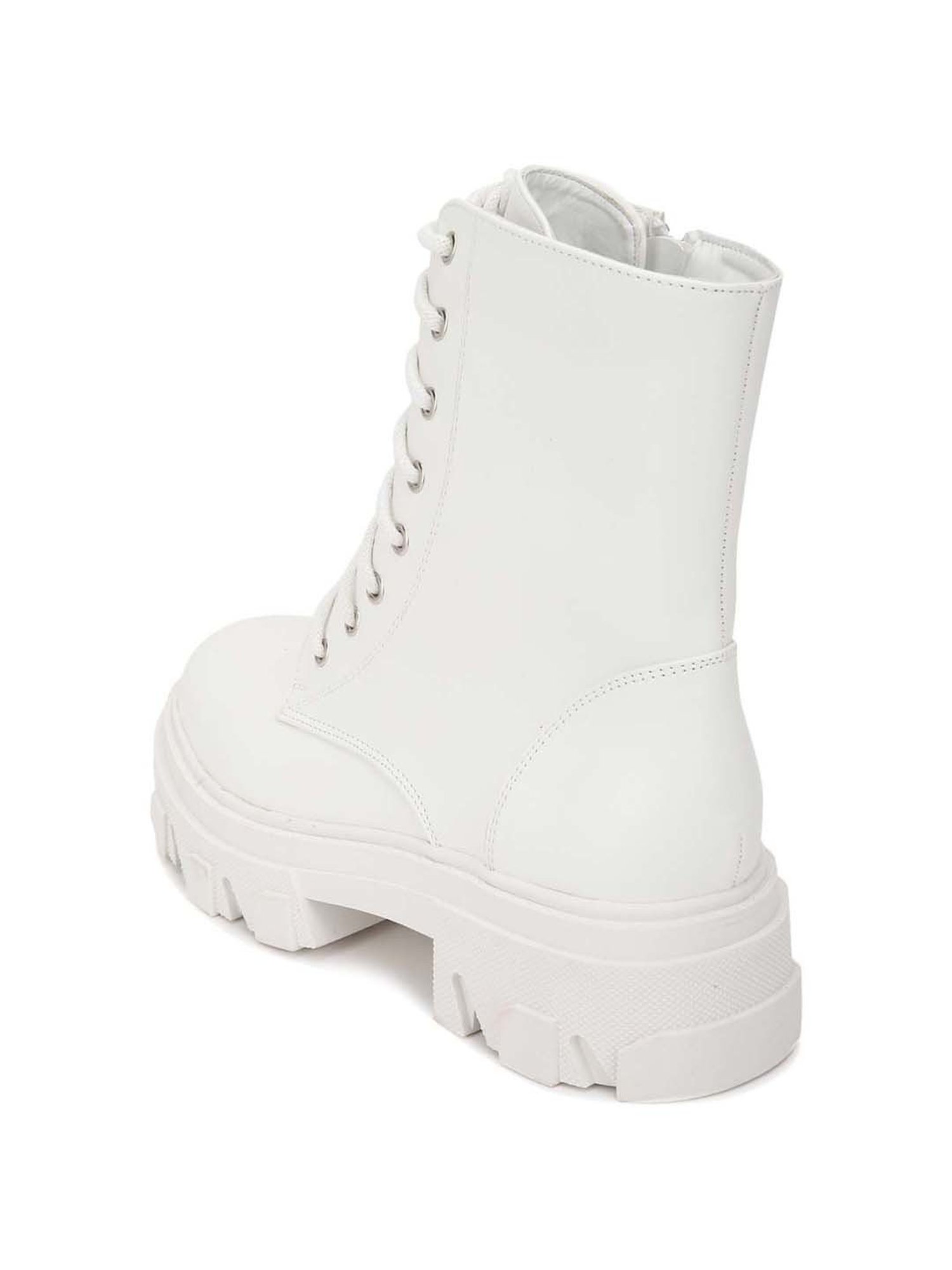 Forever 21 hotsell white boots