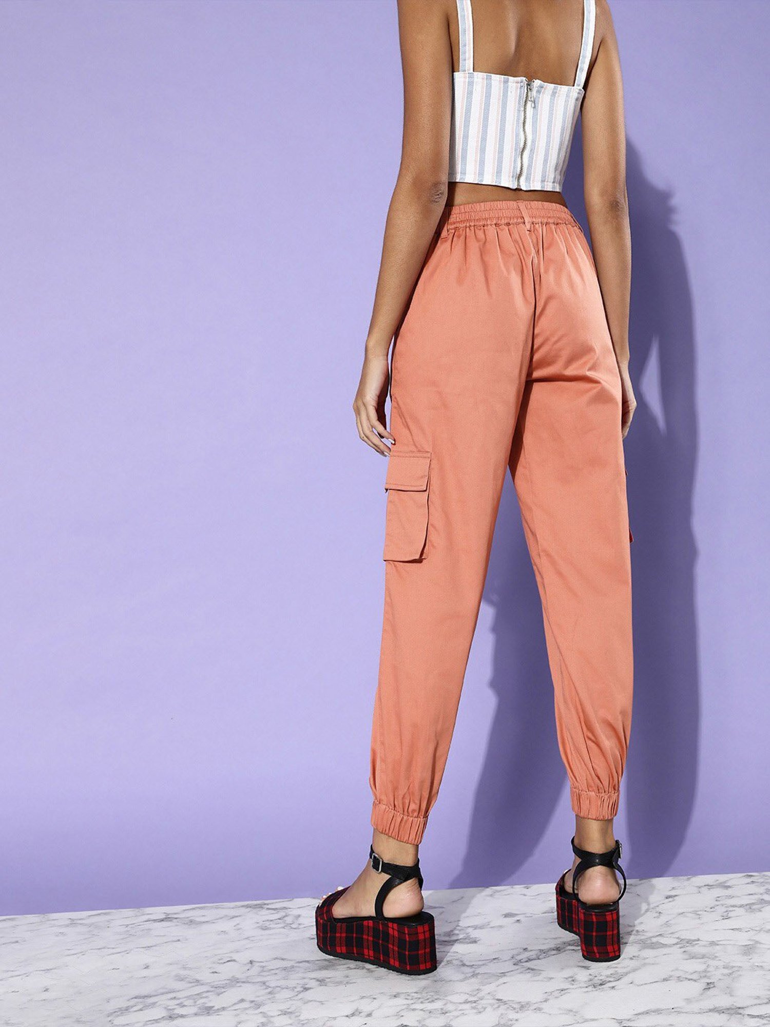 Shop Londyn Curb Chain Cargo Joggers for Women from latest collection at  Forever 21  503752