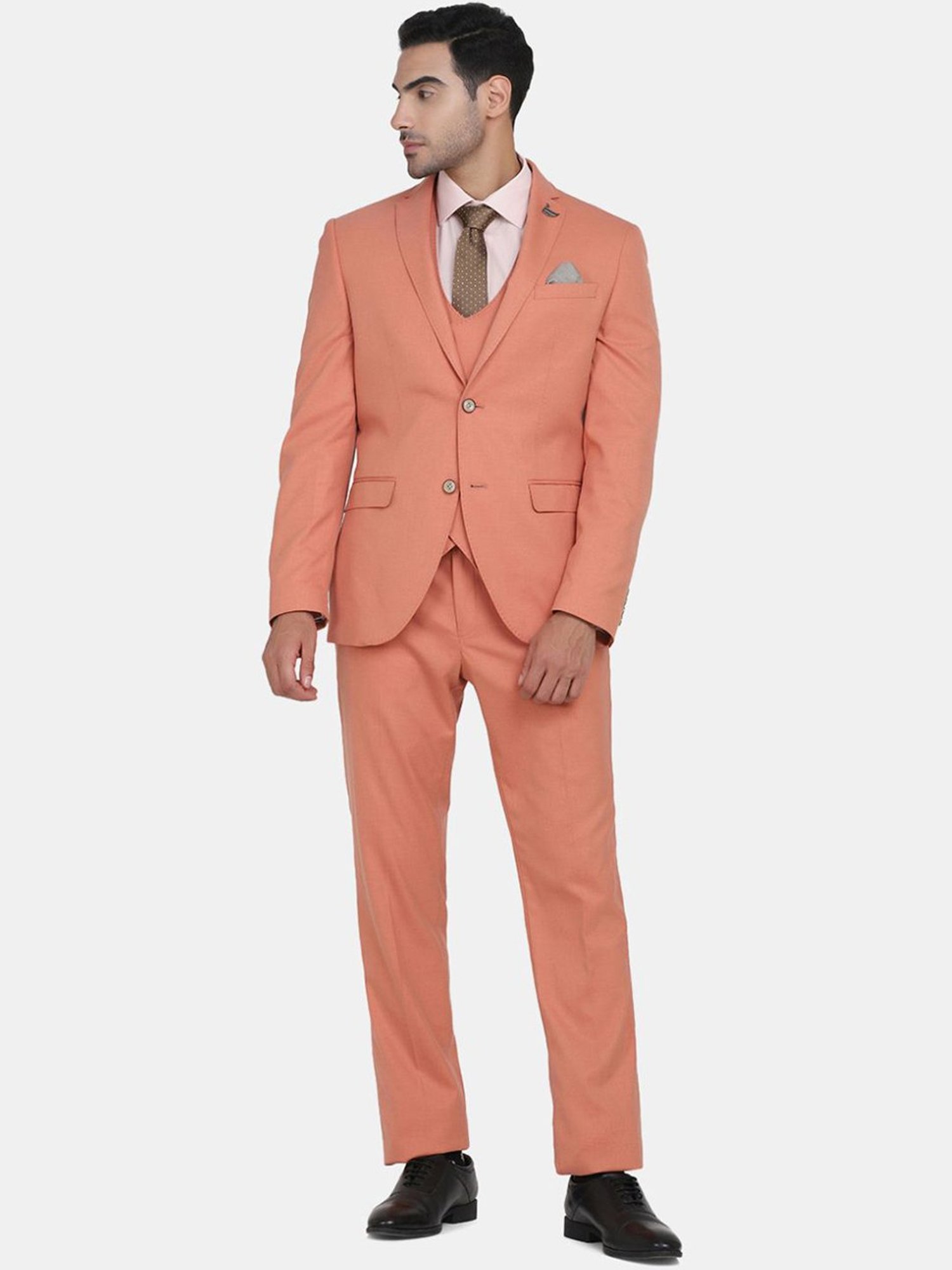 Discover 164+ blackberry suits for men best datvangluxury.vn