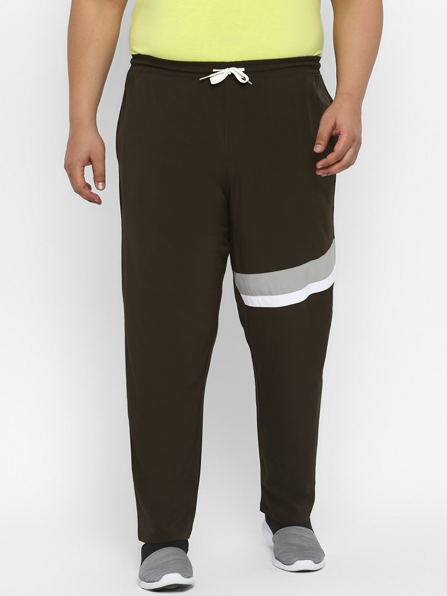Details 150+ big size track pants latest