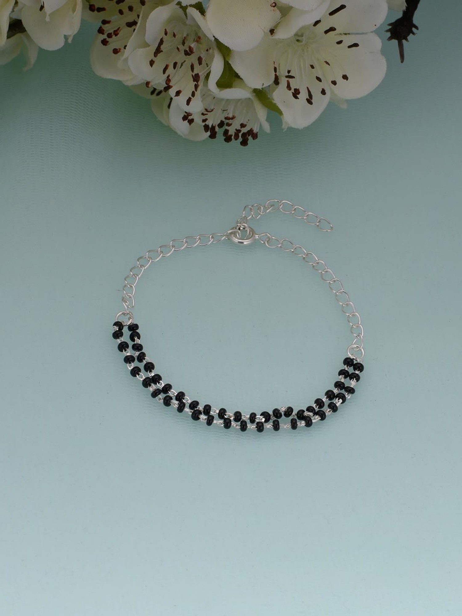 26 Black beads bracelets ideas | black beaded bracelets, black beaded  jewelry, gold jewelry fashion