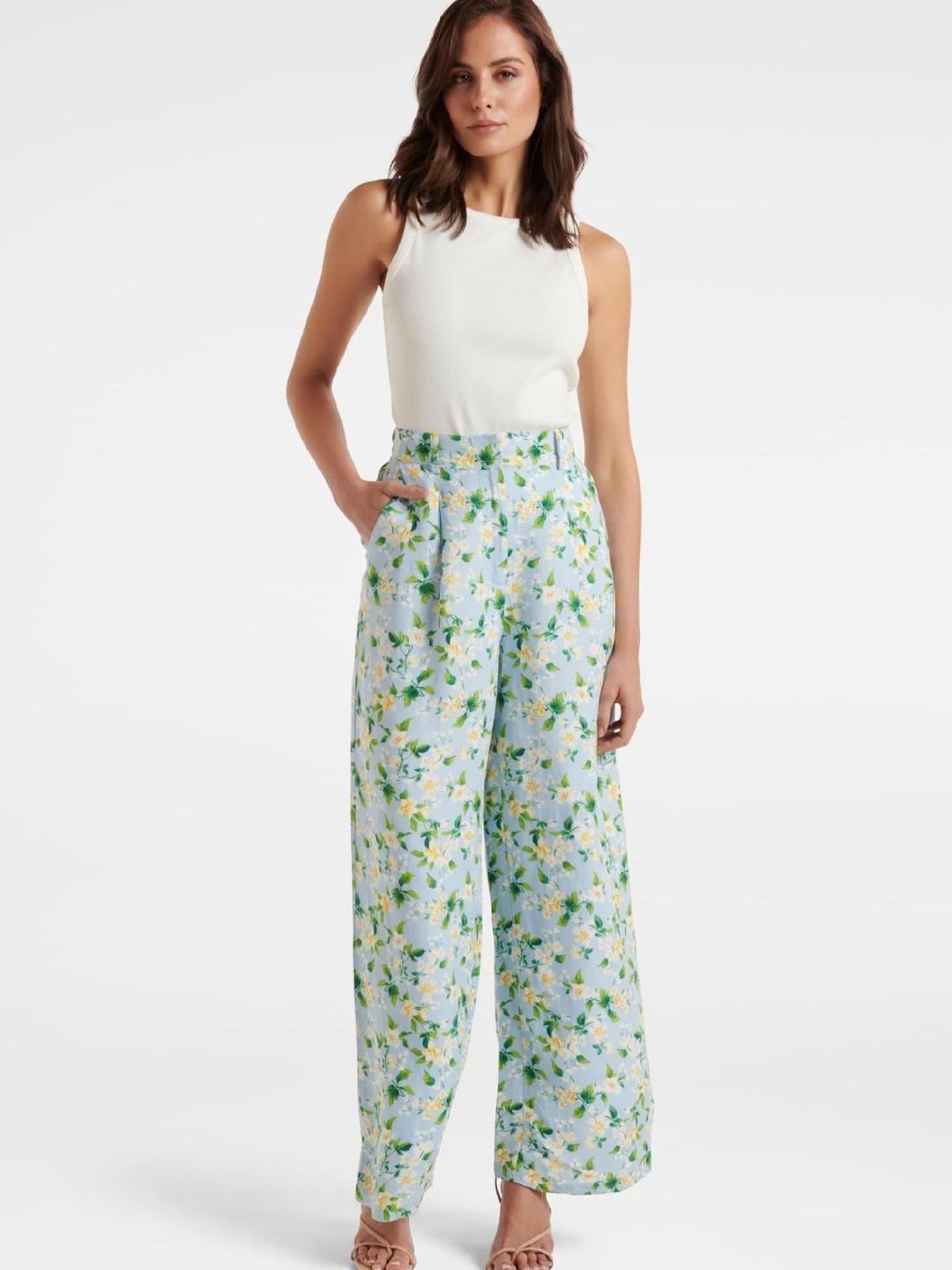 Jet  This floral pants is giving us the feels Start  Facebook