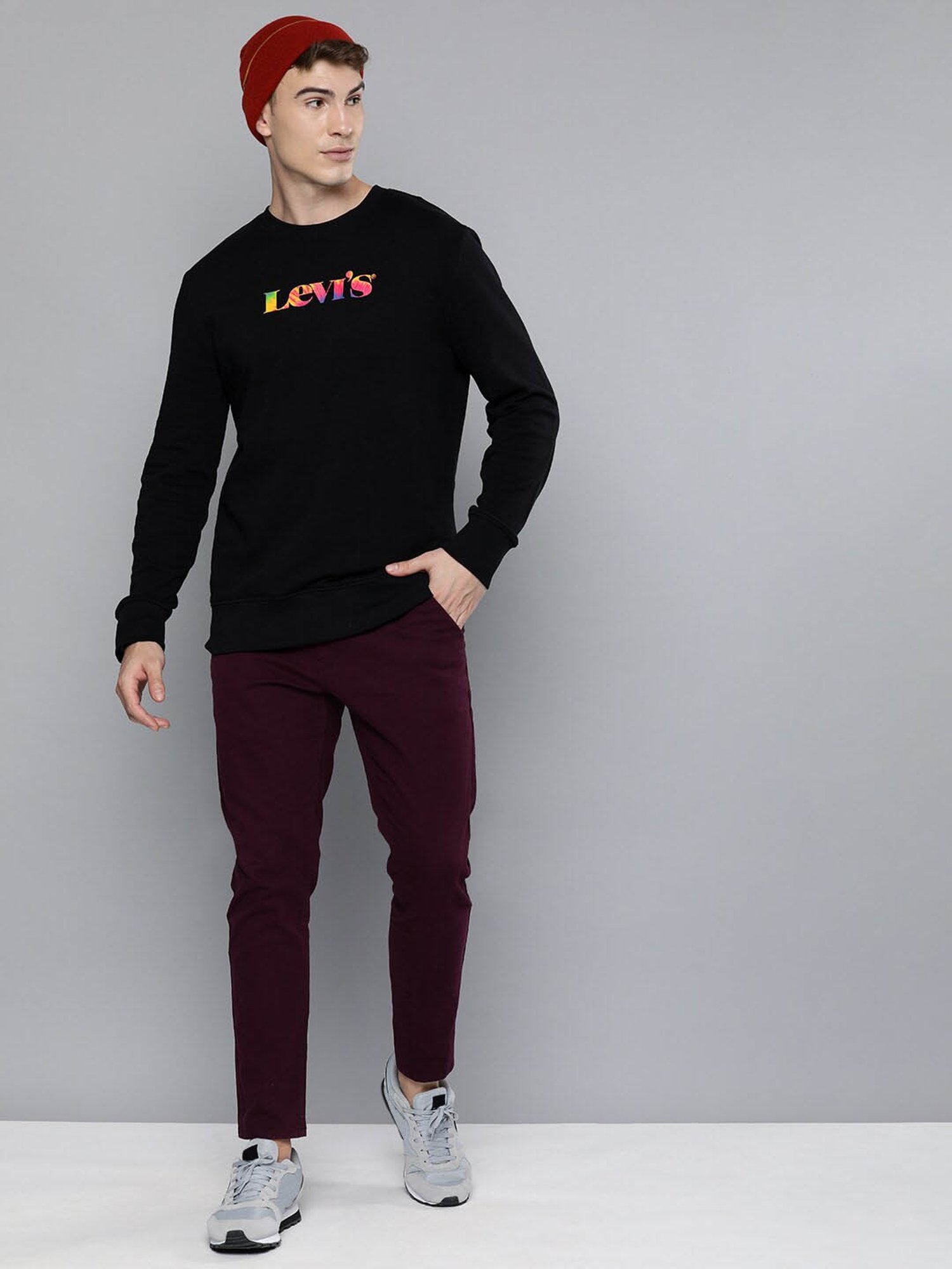 Buy Levi's Green Cotton Regular Fit Printed Sweatshirt for Mens Online @  Tata CLiQ