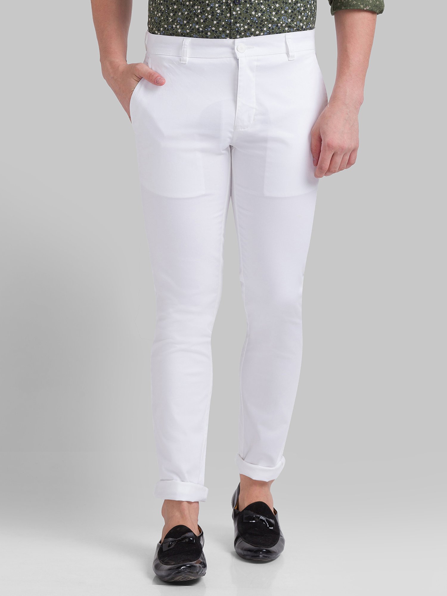 Women Green  OffWhite Relaxed Tapered Fit Striped Cotton Peg Trousers