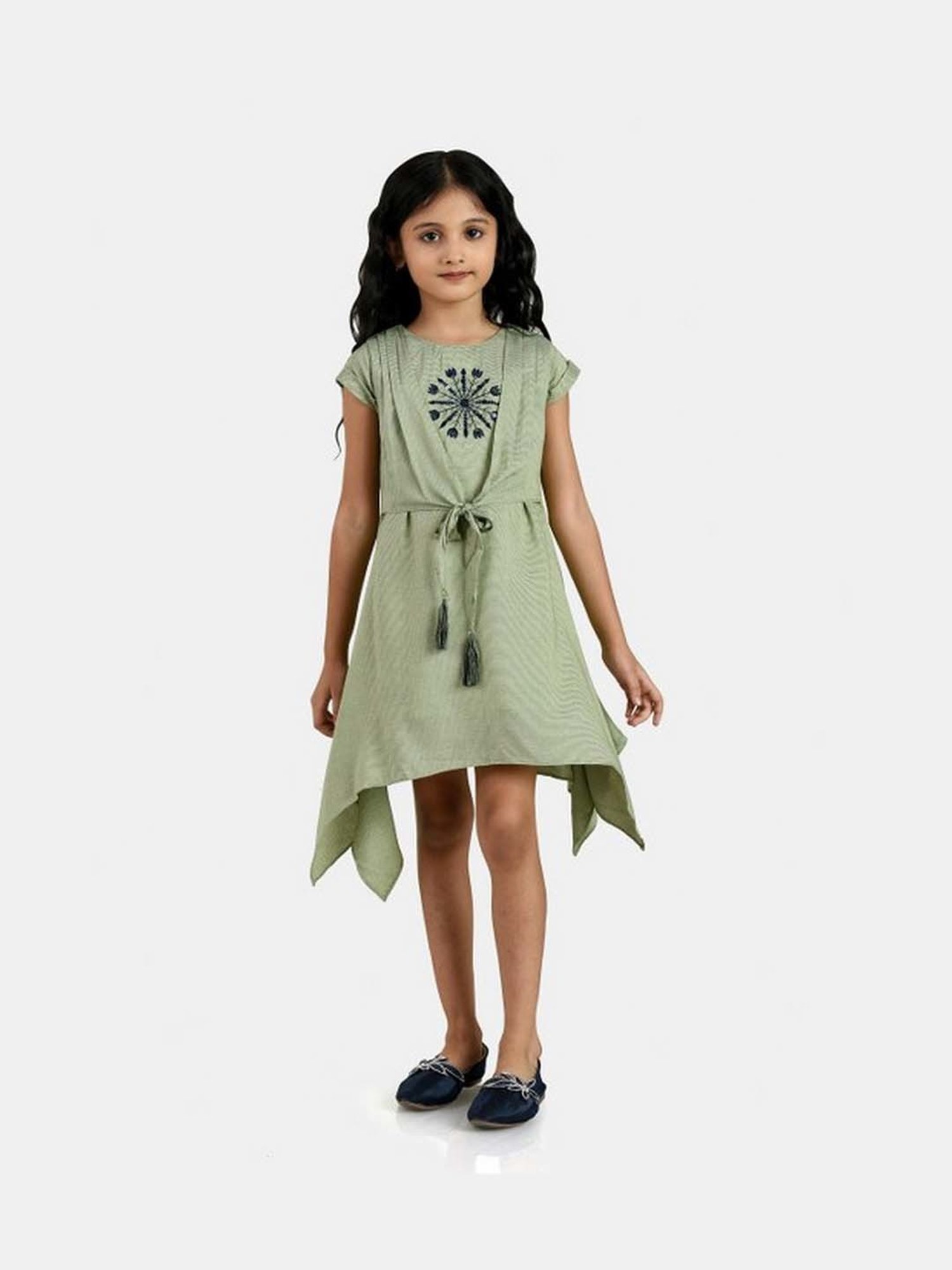 Emerald Green Mini Emerald Green 15 Dress For Little Girls High Low Ruffle,  Gold Beaded, Short Sleeves, Formal Evening Gown For Pageants, Parties, And  Communion From Lovemydress, $59.3 | DHgate.Com