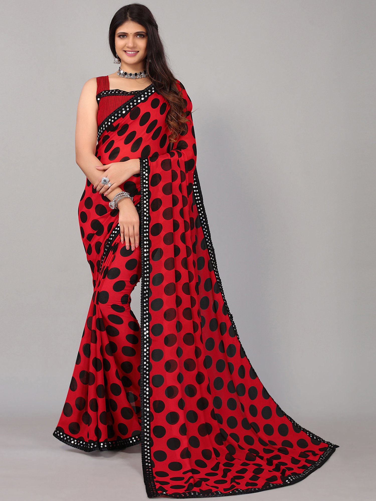 Payal Red Georgette Polka-dot Printed Casual Wear Saree with Un-stitched  blouse Piece, Standard : Amazon.in: Fashion