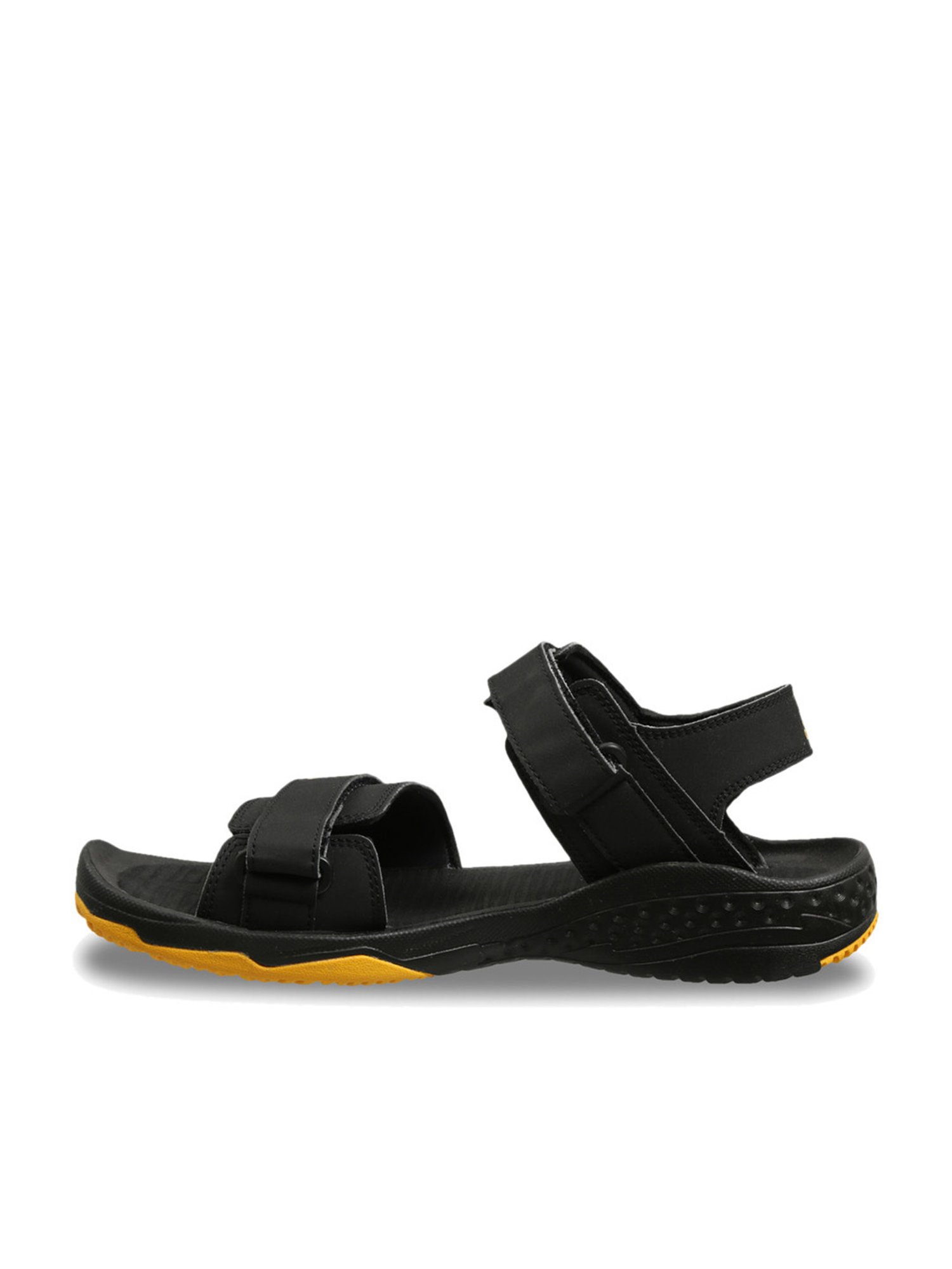 Fila avior deals black floaters