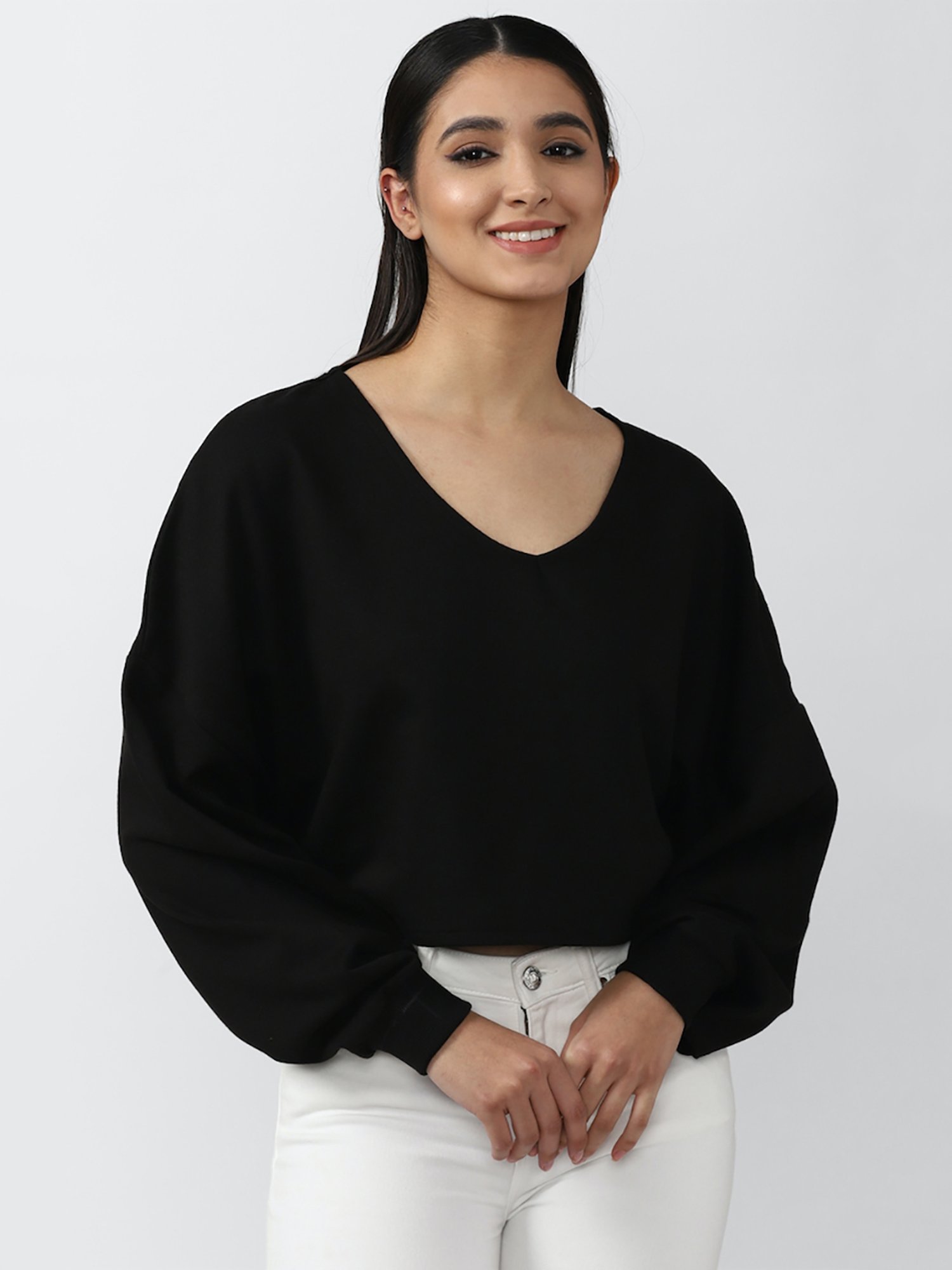 新品BLACKLABEL9.5 lucero Buy Forever 21 Black V-Neck Top for Women's Online @ Tata CLiQ