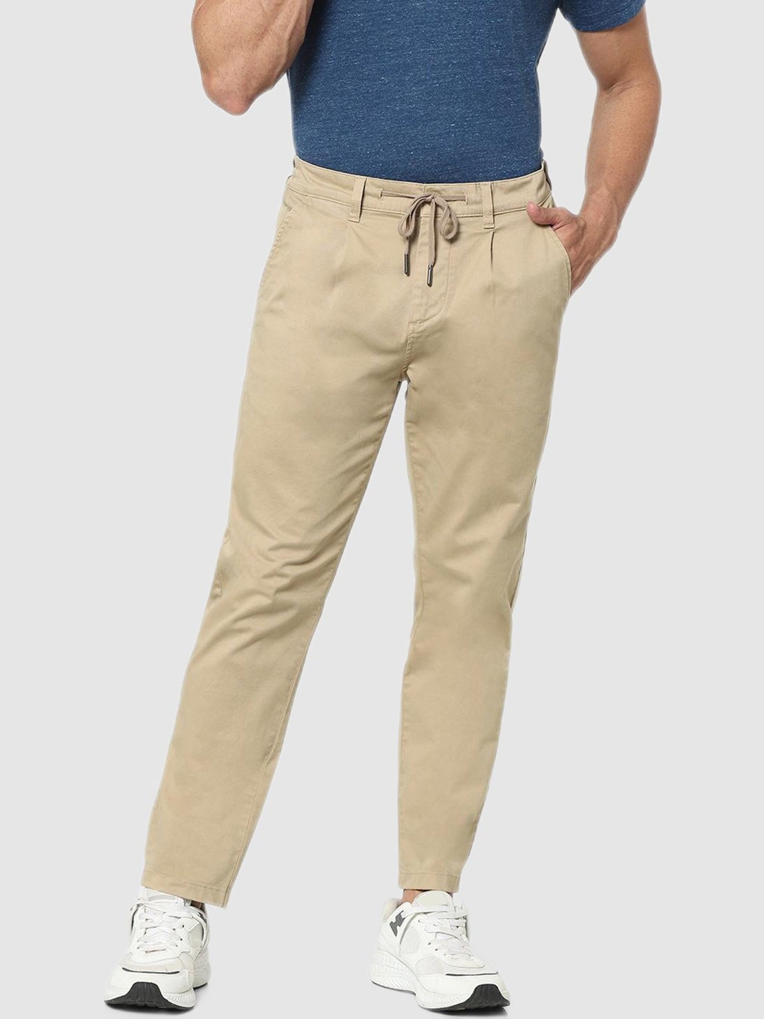 Buy Celio Men Olive Green Straight Fit Solid Cargos - Trousers for Men  2453302 | Myntra
