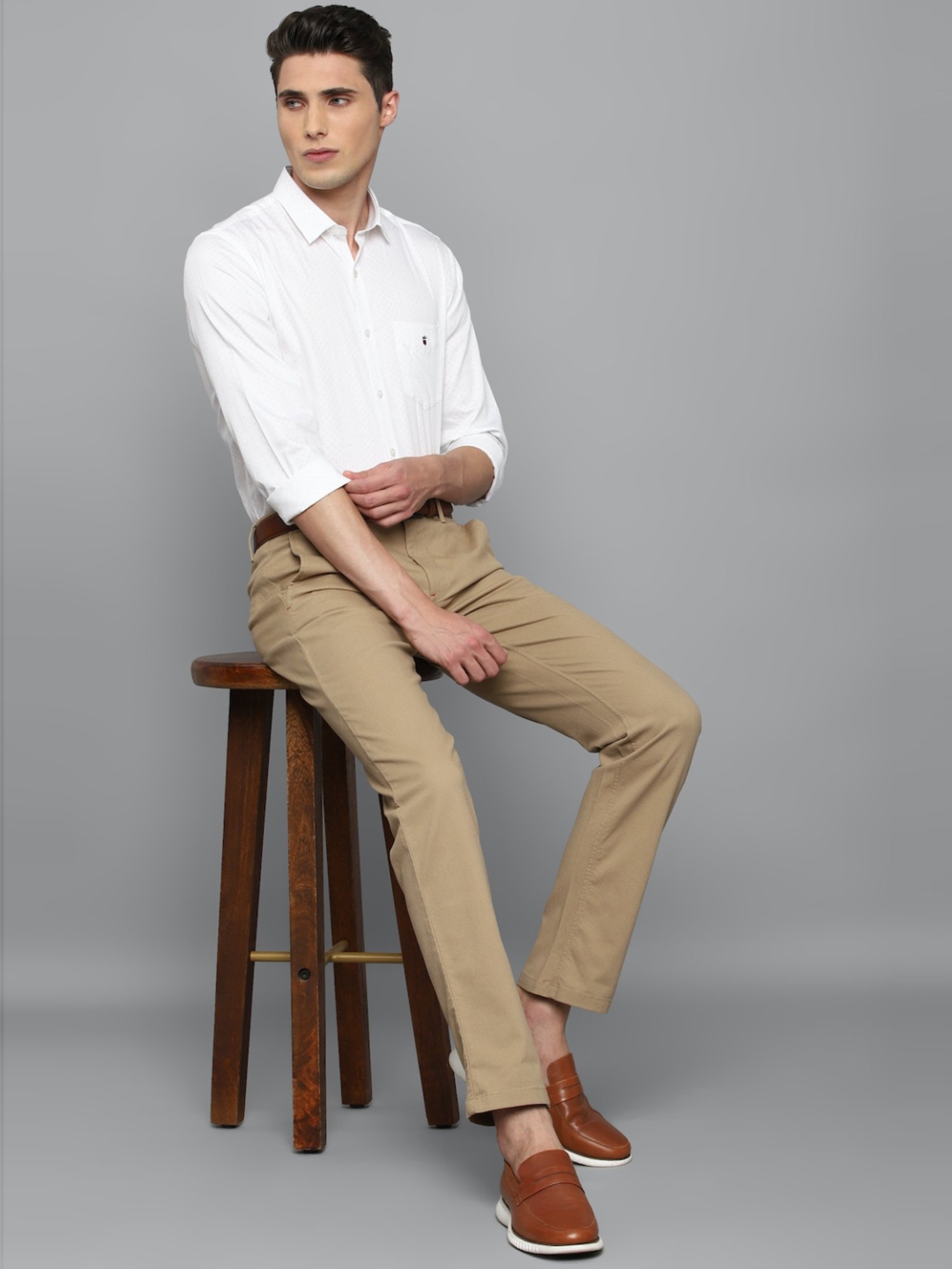 Louis Philippe Sport Men's Slim Fit Casual Trousers (LYTF1S01463_Khaki_32)  : : Clothing & Accessories