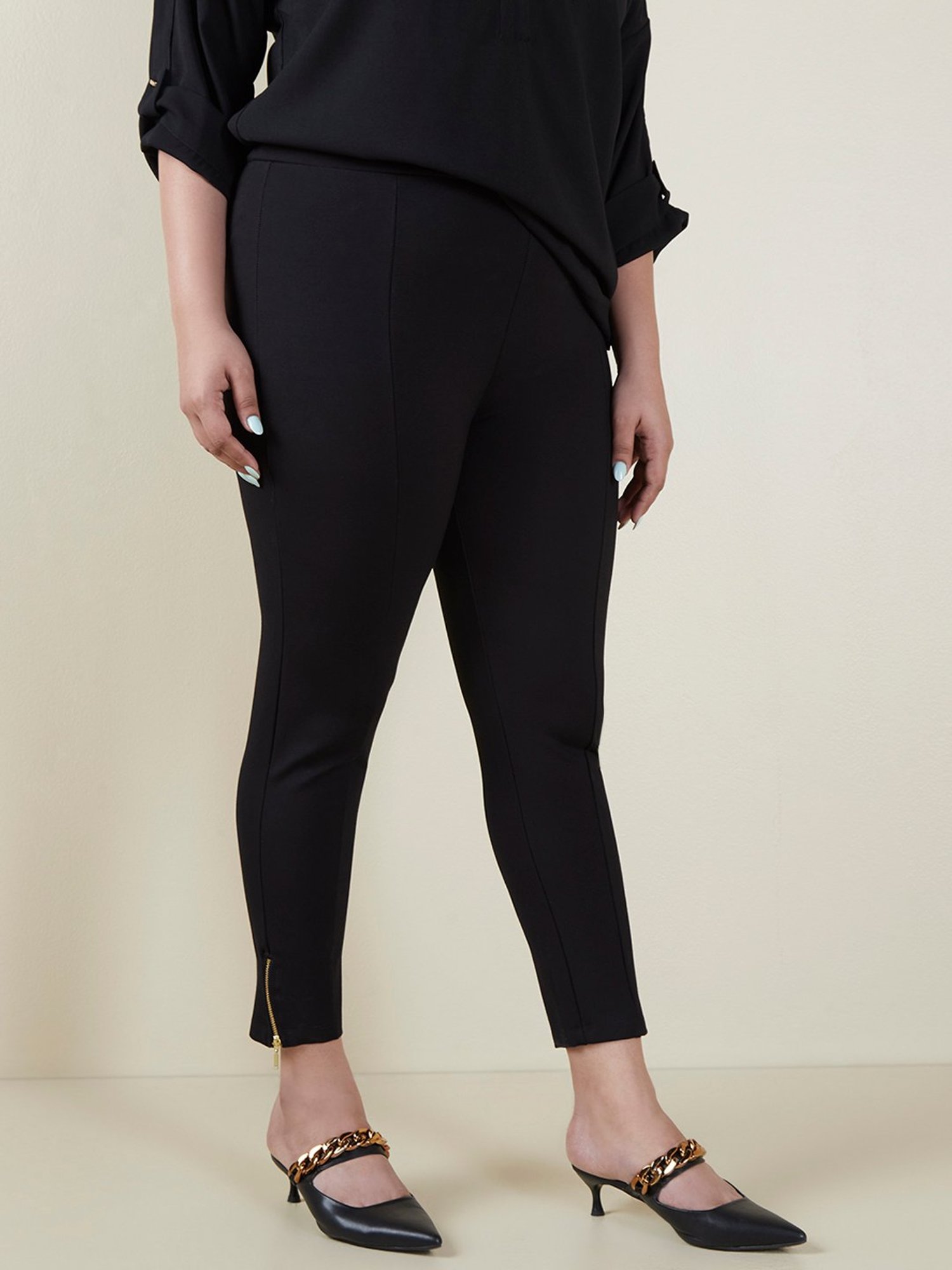 Gia Curves by Westside White Linen Pants