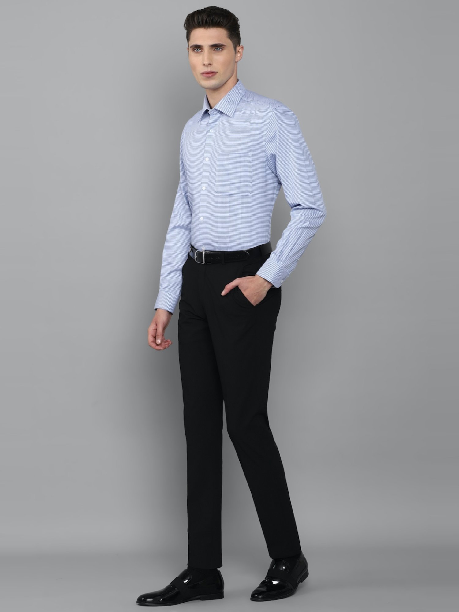 Louis Vuitton Men's Blue Cotton Regular Fit Classic Shirt With Stamps –  Luxuria & Co.