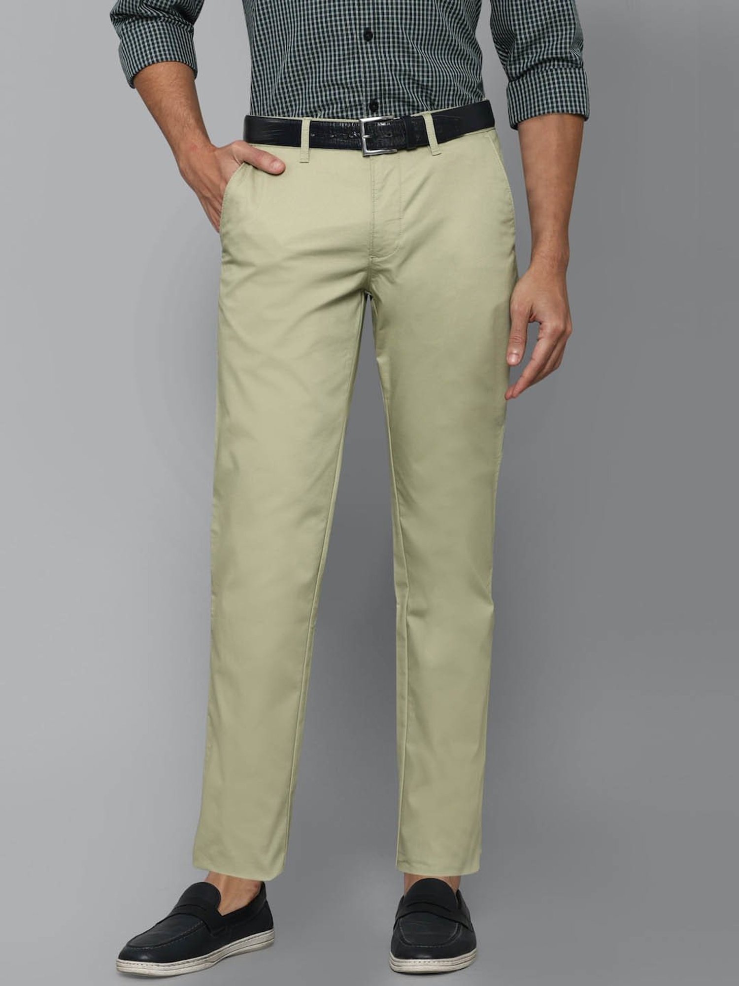 Buy Men Grey Solid Casual Jogger Pants Online - 601390 | Louis Philippe