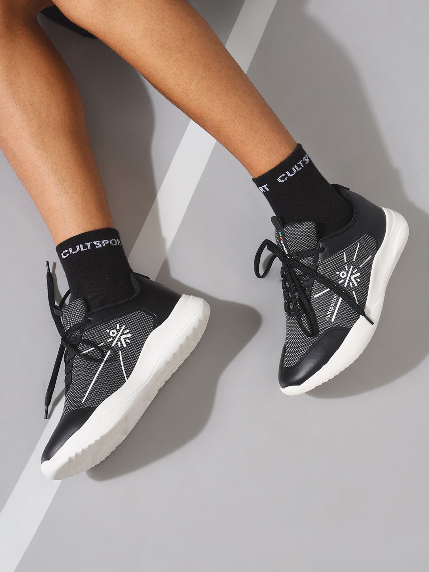 Reebok sock hot sale runner caged