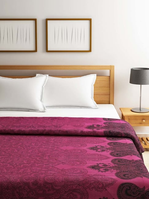 Swayam Zinnia Pink Double Size AC Comforter - Set of 1