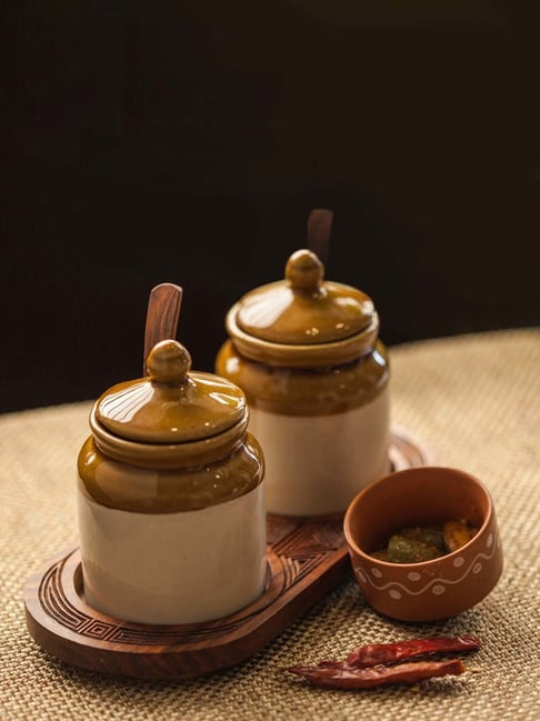 ExclusiveLane Old Fashioned Ceramic Jars With Hand Carved Tray-picture-35