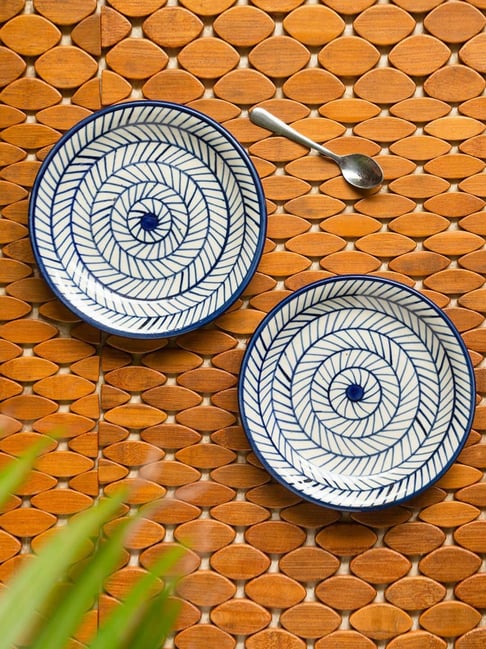 ExclusiveLane 'Indigo Chevron' Hand-painted Ceramic Quarter Plates (Set of 2, Microwave Safe)-picture-41